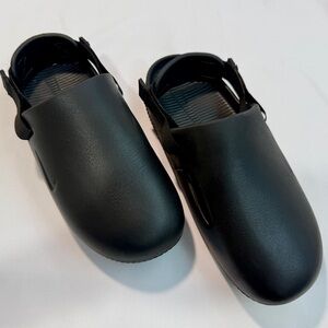 Nike Men's Black Slip-On Loafers